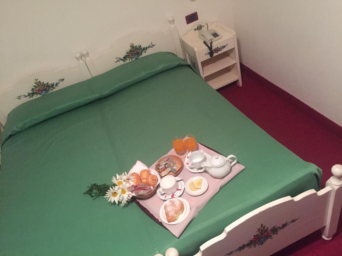 Hotel Tosa Madonna Zewnętrze zdjęcie